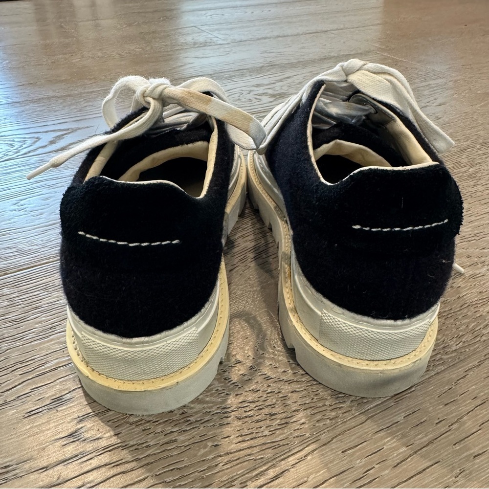 Maison Margiela Black and White Platform Sneakers - Picture 9 of 10